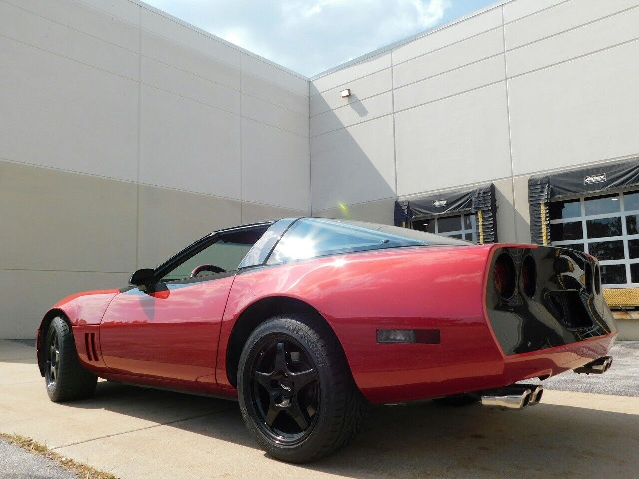 Chevrolet-Corvette-Coupe-1988-Black-Black-181486-6