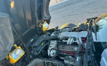 Chevrolet-Corvette-Coupe-1988-Yellow-Black-76122-3