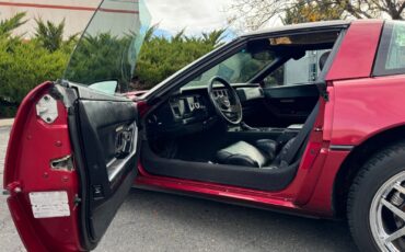 Chevrolet-Corvette-Coupe-1989-Red-Black-88456-15