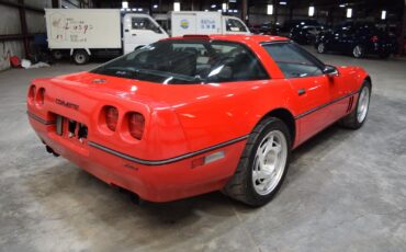 Chevrolet-Corvette-Coupe-1990-Red-Black-62764-4