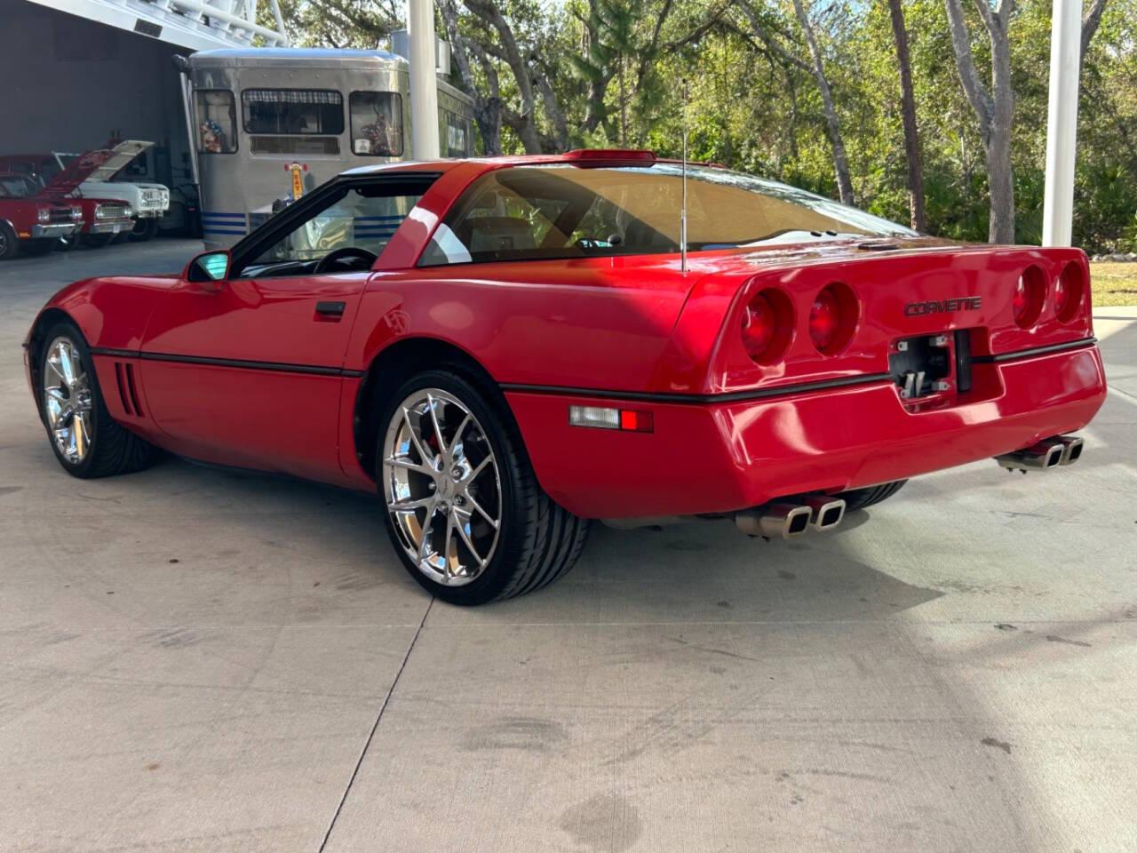 Chevrolet-Corvette-Coupe-1990-Red-Red-74653-9