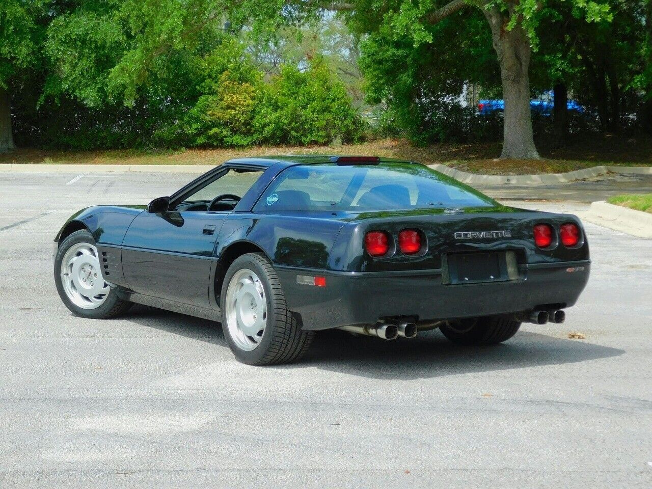 Chevrolet-Corvette-Coupe-1991-Black-Black-66546-4