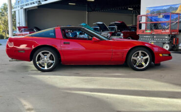 Chevrolet-Corvette-Coupe-1991-Red-Red-72213-4