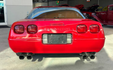 Chevrolet-Corvette-Coupe-1991-Red-Red-72213-6