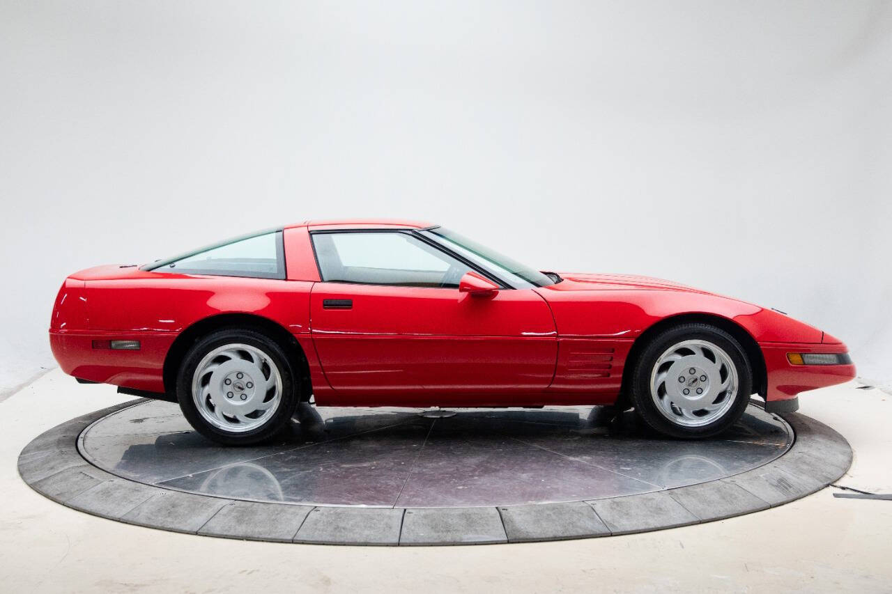 Chevrolet-Corvette-Coupe-1991-Red-Tan-7508-1