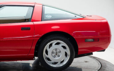 Chevrolet-Corvette-Coupe-1991-Red-Tan-7508-5