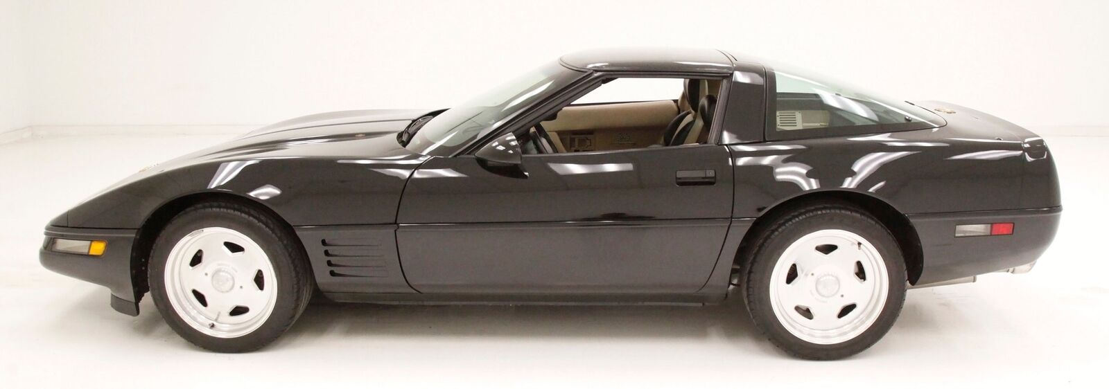 Chevrolet-Corvette-Coupe-1992-Black-Tan-38116-1