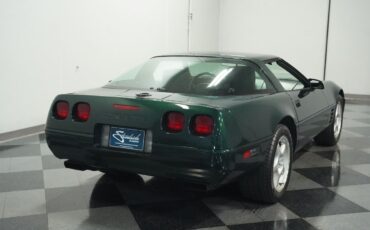 Chevrolet-Corvette-Coupe-1993-Green-Black-52093-10