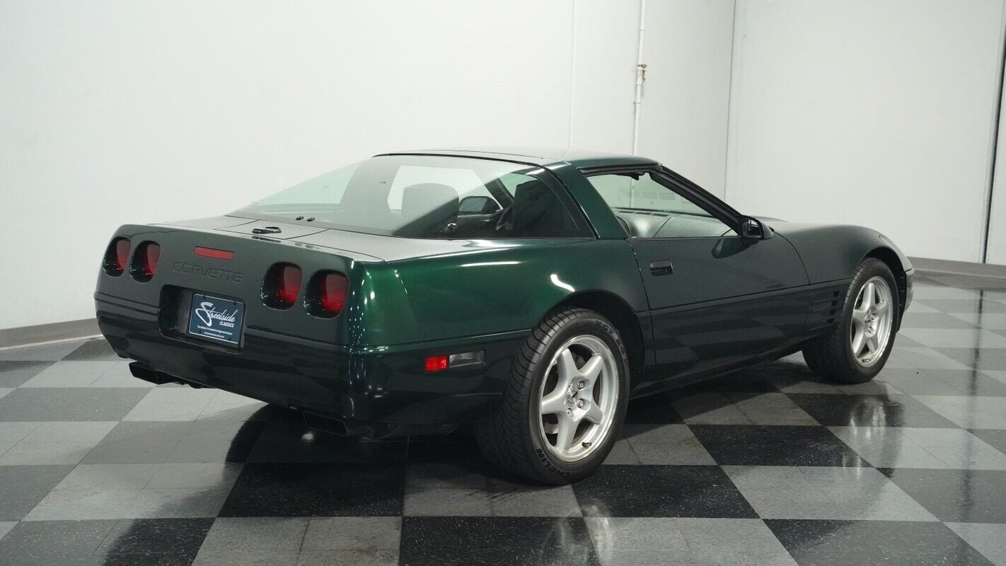 Chevrolet-Corvette-Coupe-1993-Green-Black-52093-11