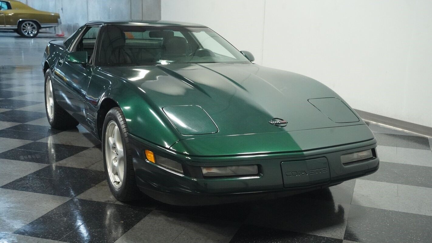 Chevrolet-Corvette-Coupe-1993-Green-Black-52093-14