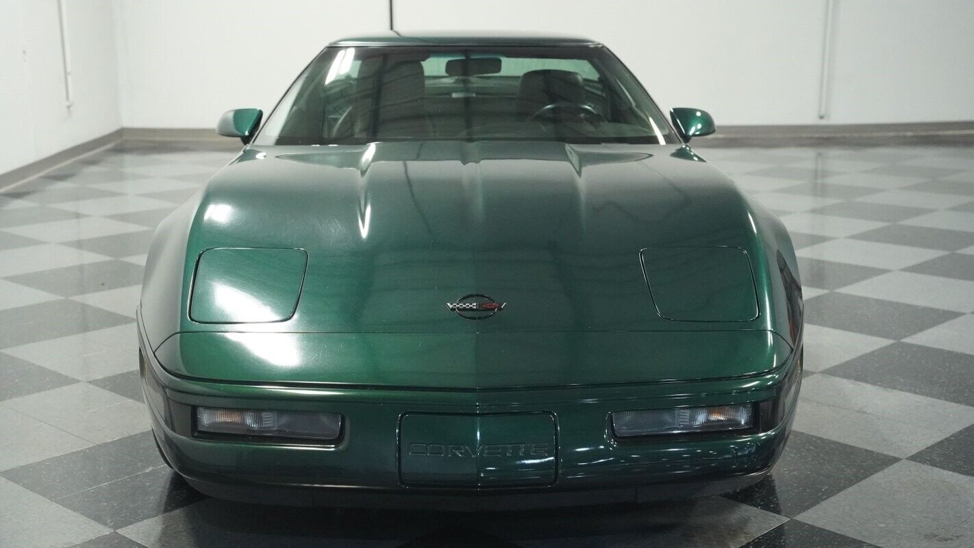 Chevrolet-Corvette-Coupe-1993-Green-Black-52093-15