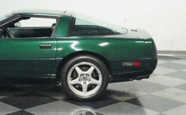 Chevrolet-Corvette-Coupe-1993-Green-Black-52093-22