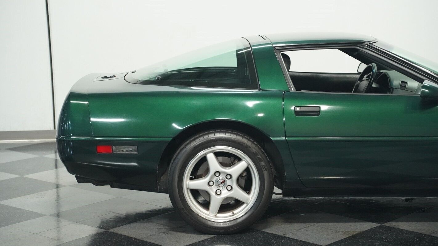 Chevrolet-Corvette-Coupe-1993-Green-Black-52093-26