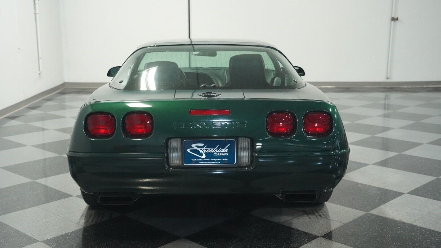 Chevrolet-Corvette-Coupe-1993-Green-Black-52093-9