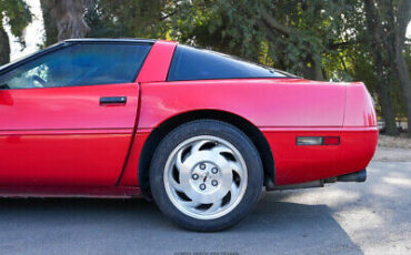 Chevrolet-Corvette-Coupe-1993-Red-Black-185696-4