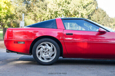 Chevrolet-Corvette-Coupe-1993-Red-Black-185696-9