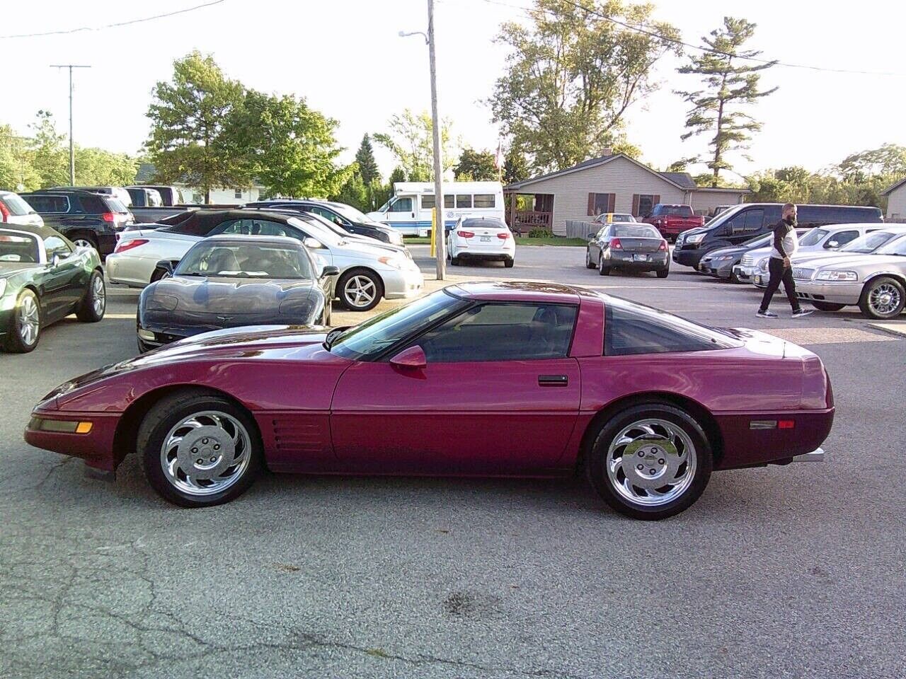 Chevrolet-Corvette-Coupe-1993-Red-Light-Beige-Leather-82571-3