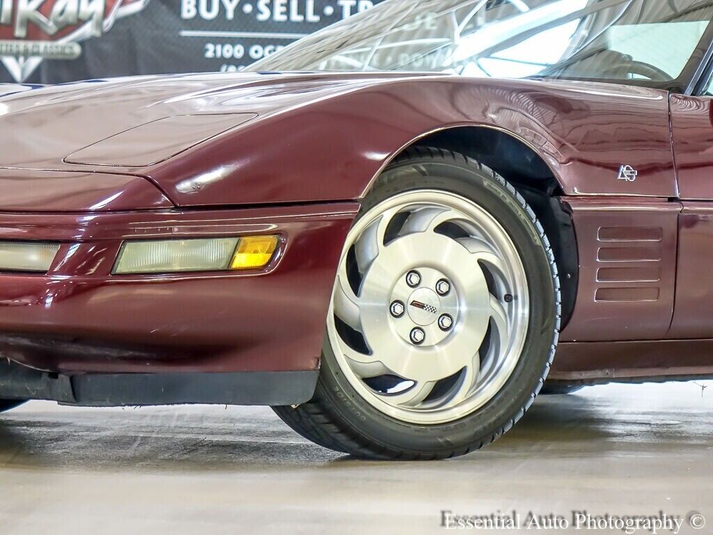 Chevrolet-Corvette-Coupe-1993-Red-Red-183085-3