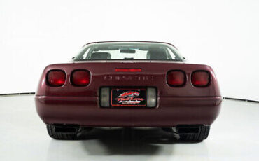 Chevrolet-Corvette-Coupe-1993-Red-Red-20921-8