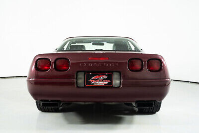 Chevrolet-Corvette-Coupe-1993-Red-Red-20921-8