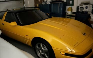 Chevrolet-Corvette-Coupe-1993-Yellow-Black-37055-3