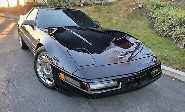 Chevrolet-Corvette-Coupe-1994-Black-Black-61377-1