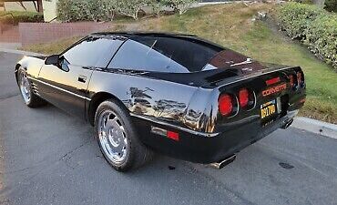 Chevrolet-Corvette-Coupe-1994-Black-Black-61377-2