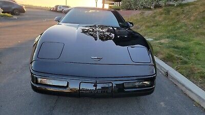 Chevrolet-Corvette-Coupe-1994-Black-Black-61377-8