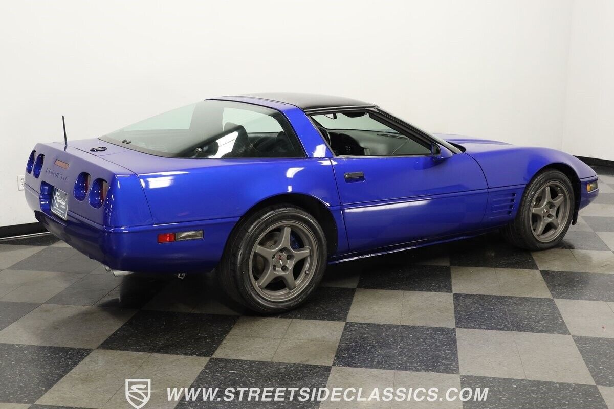 Chevrolet-Corvette-Coupe-1994-Blue-Black-89970-11