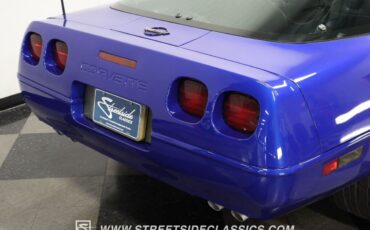 Chevrolet-Corvette-Coupe-1994-Blue-Black-89970-24