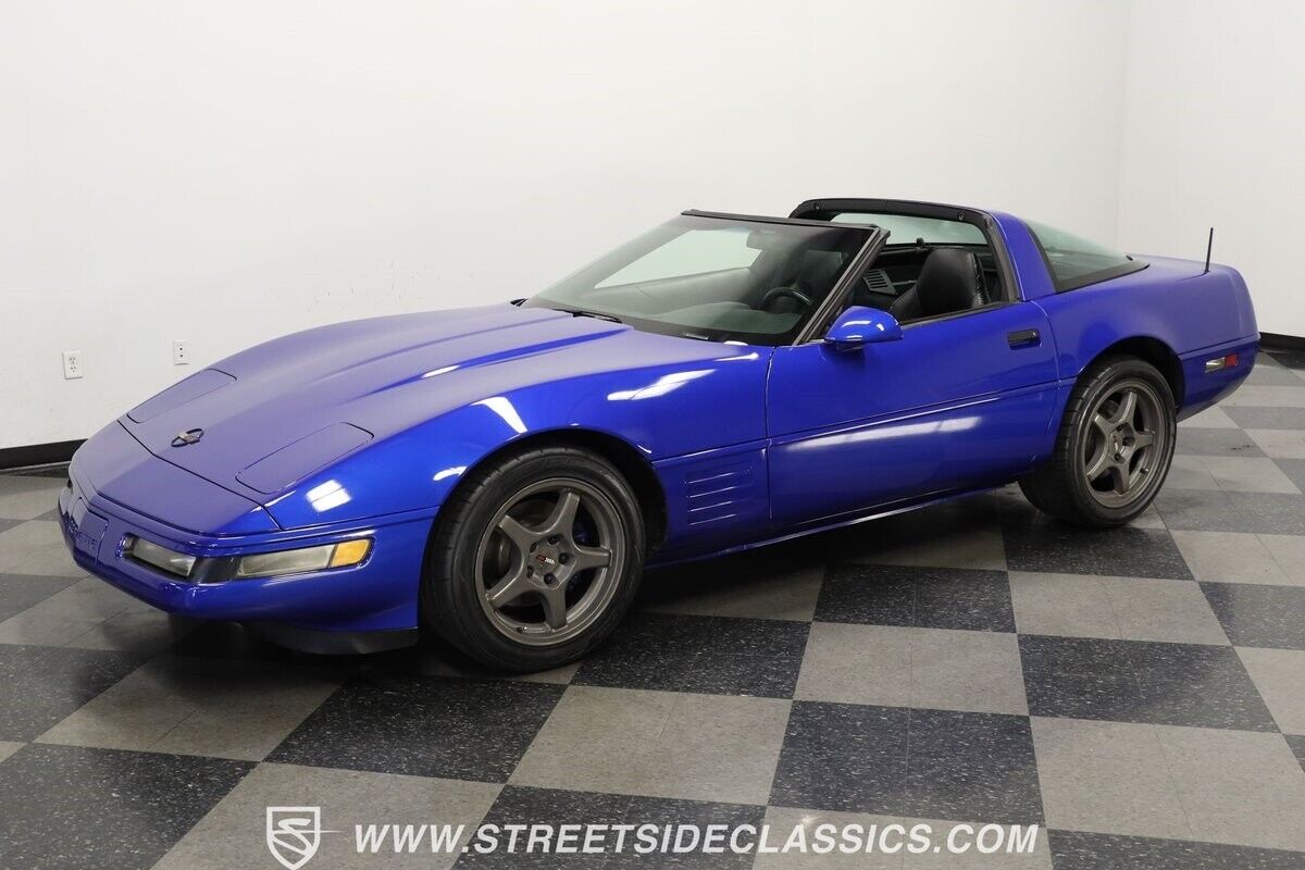 Chevrolet-Corvette-Coupe-1994-Blue-Black-89970-5