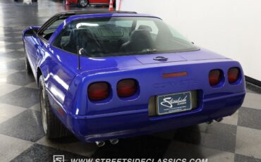 Chevrolet-Corvette-Coupe-1994-Blue-Black-89970-7