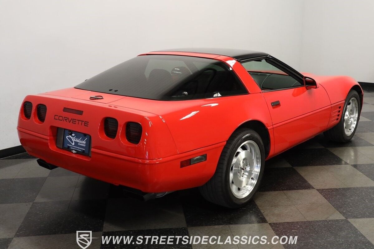 Chevrolet-Corvette-Coupe-1994-Red-Red-132911-10