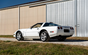 Chevrolet-Corvette-Coupe-1995-White-Black-61-10