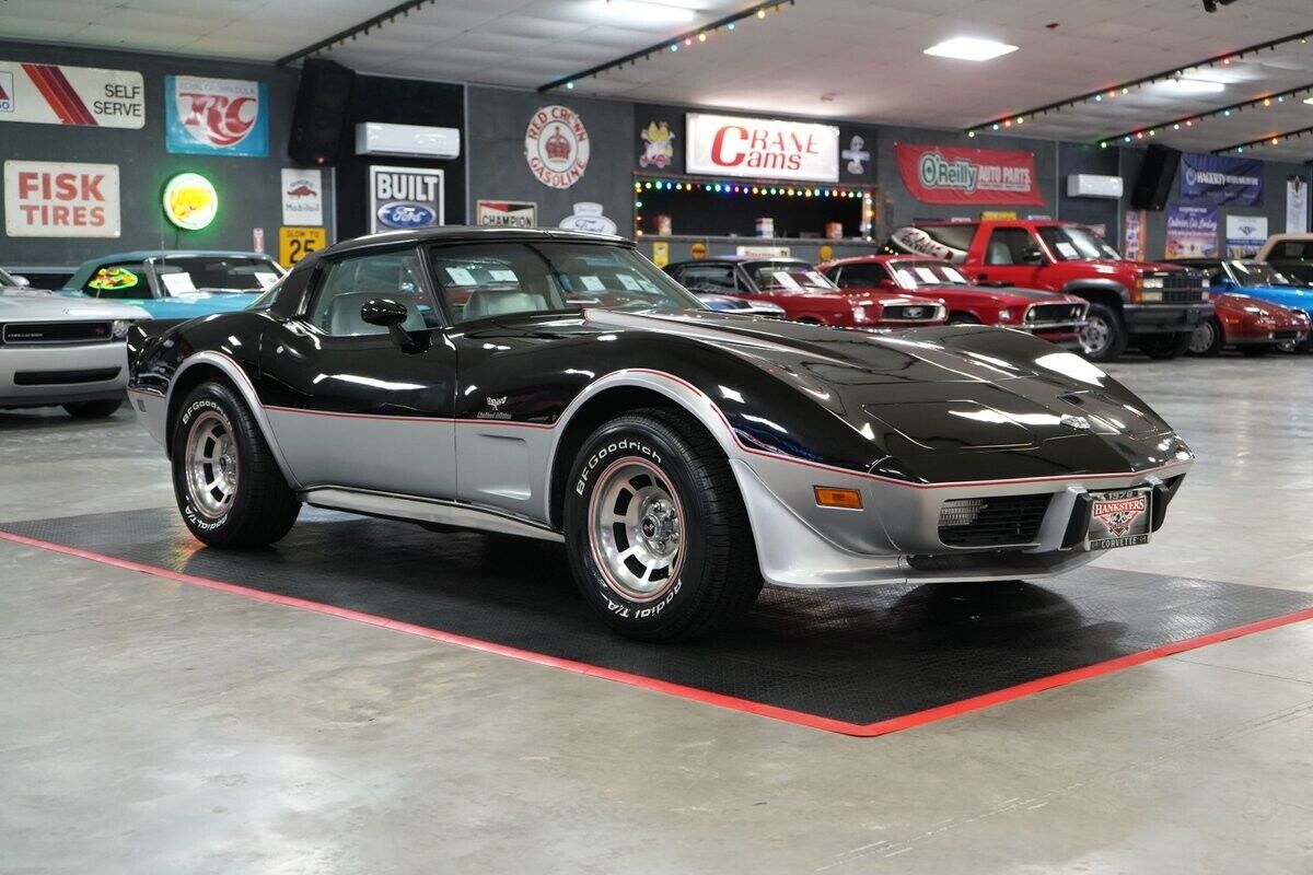 Chevrolet-Corvette-Indianapolis-500-Pace-Car-Edition-Coupe-1978-Black-Gray-0-24