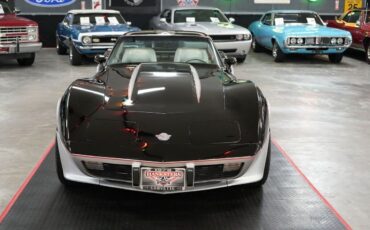 Chevrolet-Corvette-Indianapolis-500-Pace-Car-Edition-Coupe-1978-Black-Gray-0-33