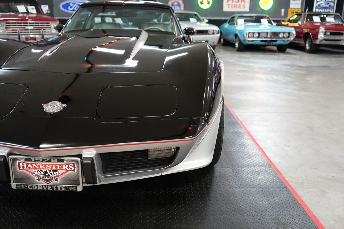 Chevrolet-Corvette-Indianapolis-500-Pace-Car-Edition-Coupe-1978-Black-Gray-0-35