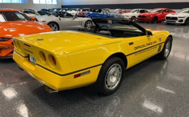 Chevrolet-Corvette-base-1986-yellow-42755-3