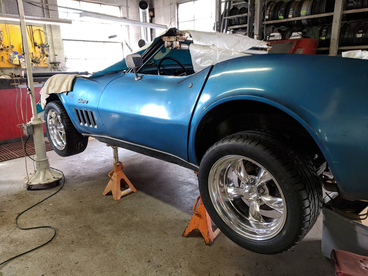 Chevrolet-Corvette-convertible-1969-blue-112654-1