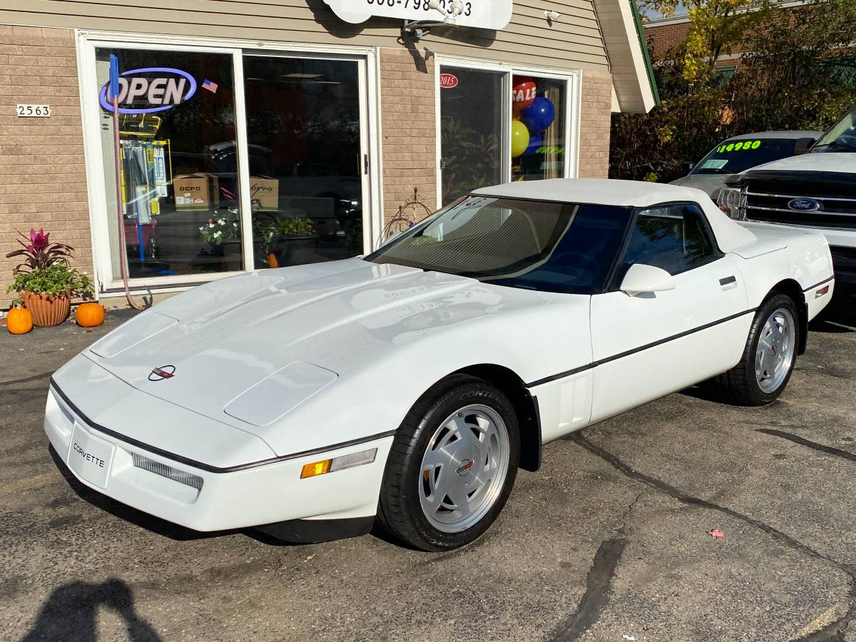 Chevrolet-Corvette-convertible-1989-white-63622