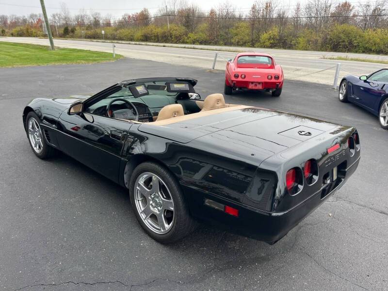 Chevrolet-Corvette-convertible-1995-black-61155-7