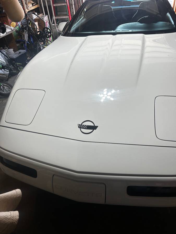 Chevrolet-Corvette-convertible-1995-white-41360-3