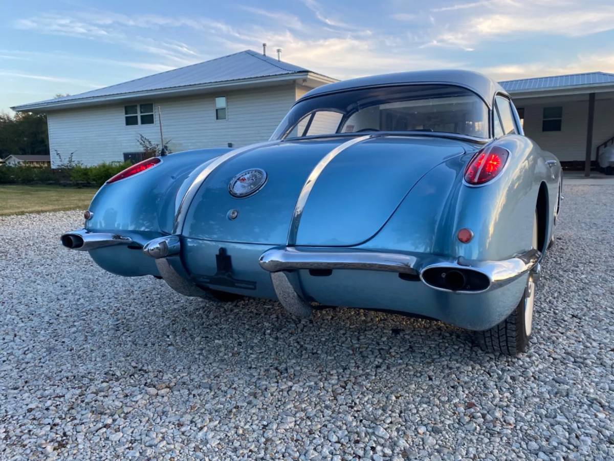 Chevrolet-Corvette-convertible-factory-hardtop-1958-blue-1609338-4