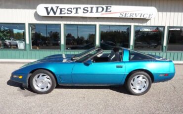 Chevrolet-Corvette-corvette-amp-convertible-1995-custom-69089-23