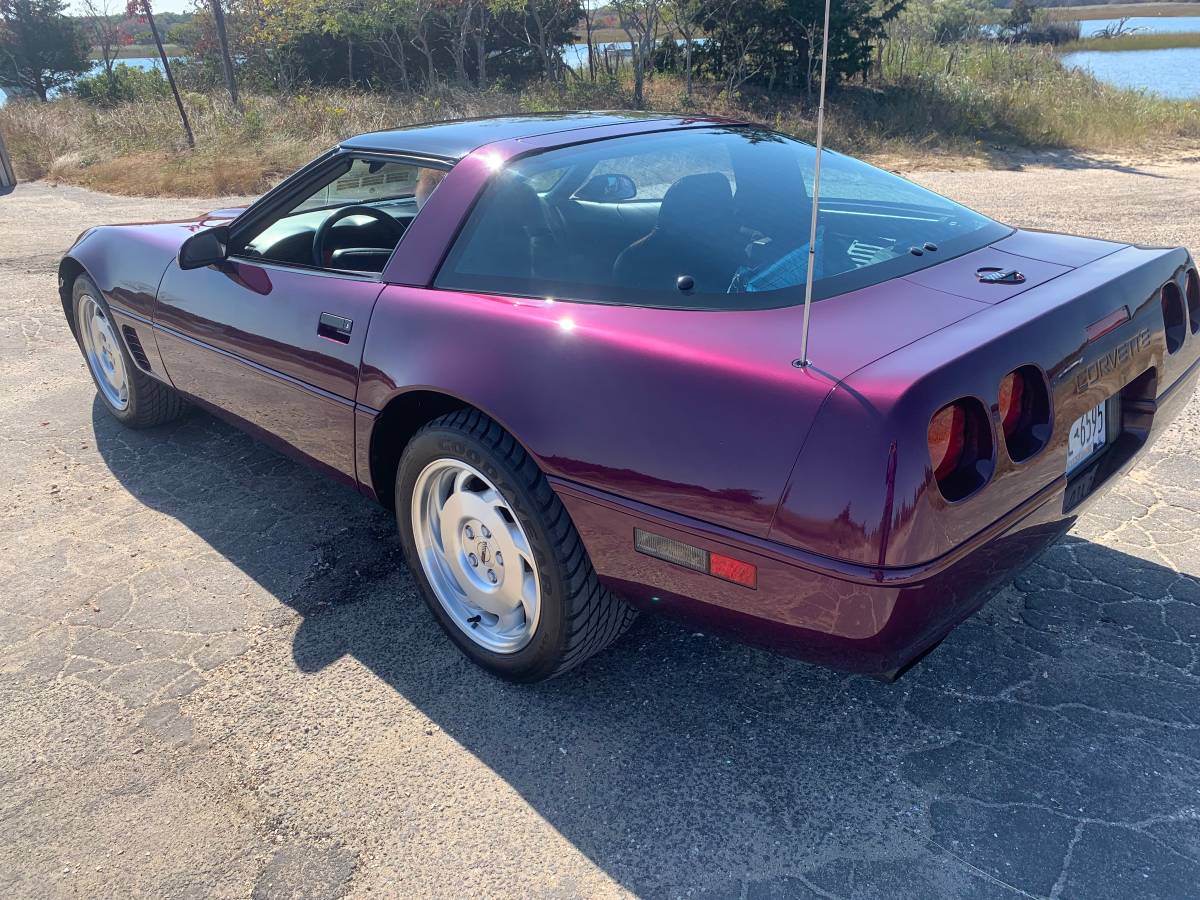 Chevrolet-Corvette-coupe-1995-purple-24140-2