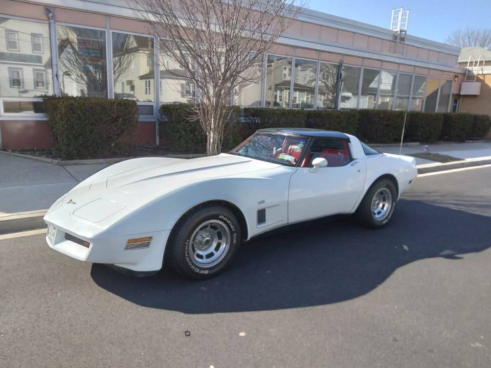 Chevrolet-Corvette-coupe-l82-1980-41738-5