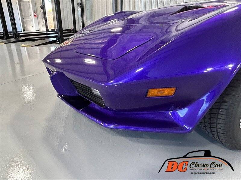 Chevrolet-Corvette-custom-coupe-1977-purple-72205-11