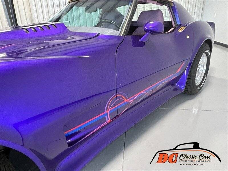 Chevrolet-Corvette-custom-coupe-1977-purple-72205-12