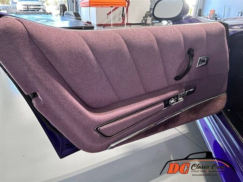 Chevrolet-Corvette-custom-coupe-1977-purple-72205-18