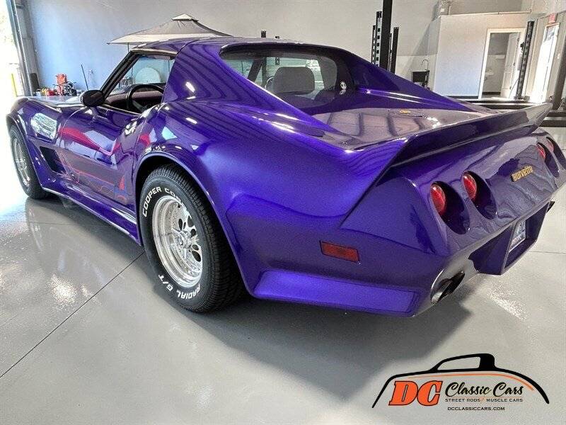 Chevrolet-Corvette-custom-coupe-1977-purple-72205-3